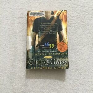City of Glass - Paperback Book